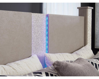 Surancha Queen Poster Bed