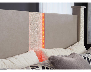 Surancha Queen Poster Bed