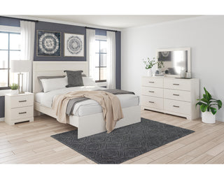 Stelsie Queen Panel Bed