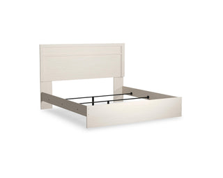 Stelsie King Panel Bed, Chest and Nightstand