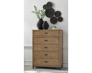 Tomtyn Chest of Drawers