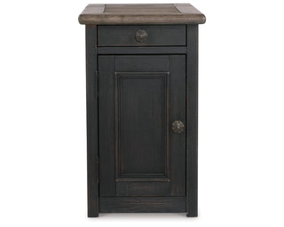 Tyler Creek Chairside End Table with USB Ports & Outlets