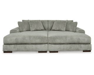 Lindyn Super Chaise