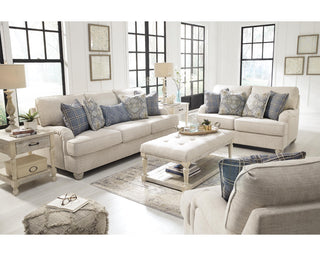 Traemore Loveseat