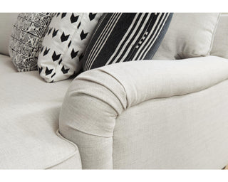 Huntsworth 2-Piece Sectional with Chaise