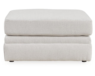 Maitelynn Ottoman