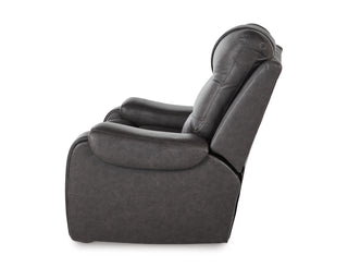 Femley Recliner