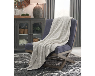 Leonita Throw (Set of 3)