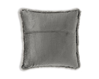 Gariland Pillow