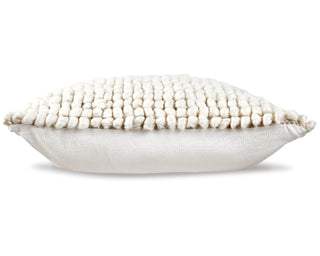 Aavie Pillow