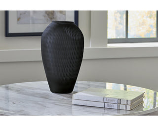 Etney Vase