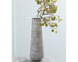 Fynn Vase