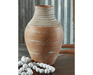 Reclove Vase