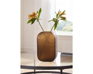 Capard Vase