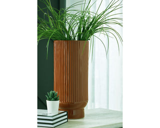 Avalyah Vase (Set of 2)