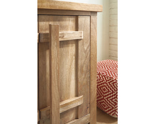 Dresor Accent Cabinet