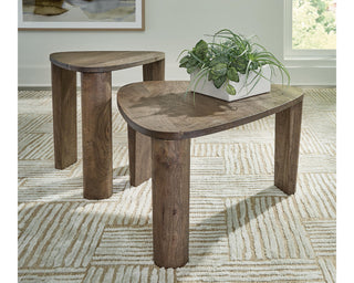 Reidport Accent Coffee Table (Set of 2)