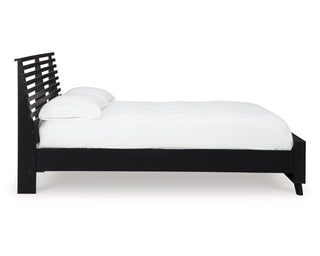 Danziar King Slat Panel Bed