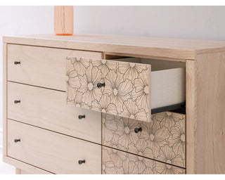 Arloster Dresser
