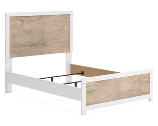 Charbitt Full Panel Bed