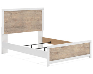 Charbitt Queen Panel Bed