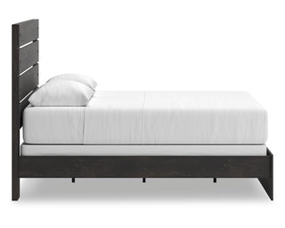 Hollivern Queen Panel Bed