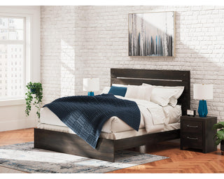 Hollivern King Panel Bed