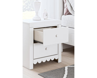 Mollviney Nightstand
