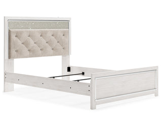 Altyra Queen Panel Bed