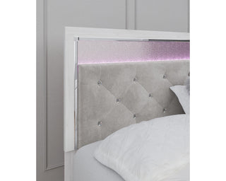 Altyra King Panel Bed