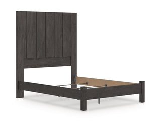 Fraluna Queen Panel Bed