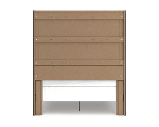 Fraluna Queen Panel Bed