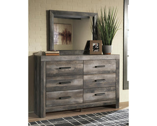 Wynnlow Queen Crossbuck Panel Bed, Dresser, Mirror and Chest