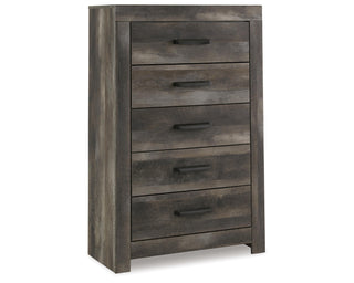Wynnlow Queen Poster Bed, Chest and 2 Nightstands