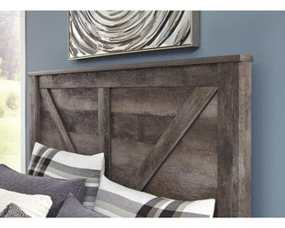 Wynnlow Queen Crossbuck Panel Bed, Dresser, Mirror and Chest