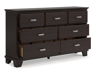 Covetown Dresser