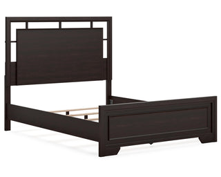 Covetown Queen Panel Bed, Dresser, Mirror and Nightstand