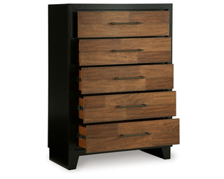 Kraeburn Chest of Drawers