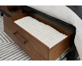 Kraeburn King Panel Storage Bed