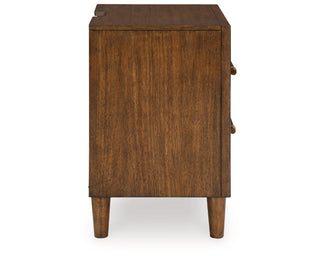 Lyncott King Upholstered Bed, Chest and Nightstand