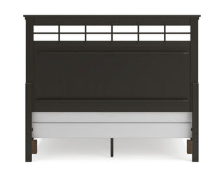 Shawbeck California King Panel Bed