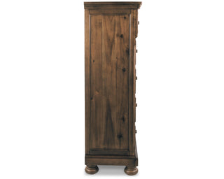 Flynnter Chest of Drawers