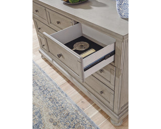 Lettner Dresser