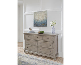 Lettner Dresser