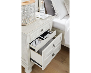 Robbinsdale Queen Panel Bed, Dresser, Chest and 2 Nightstands
