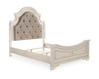 Realyn Queen Upholstered Panel Bed and 2 Nightstands