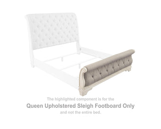 Realyn Queen Upholstered Sleigh Footboard