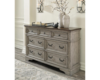 Lodenbay Dresser