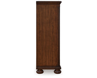 Lavinton Chest of Drawers