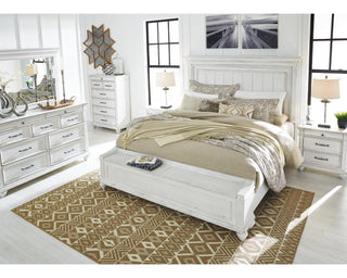 Kanwyn King Panel Bed with Storage Bench
